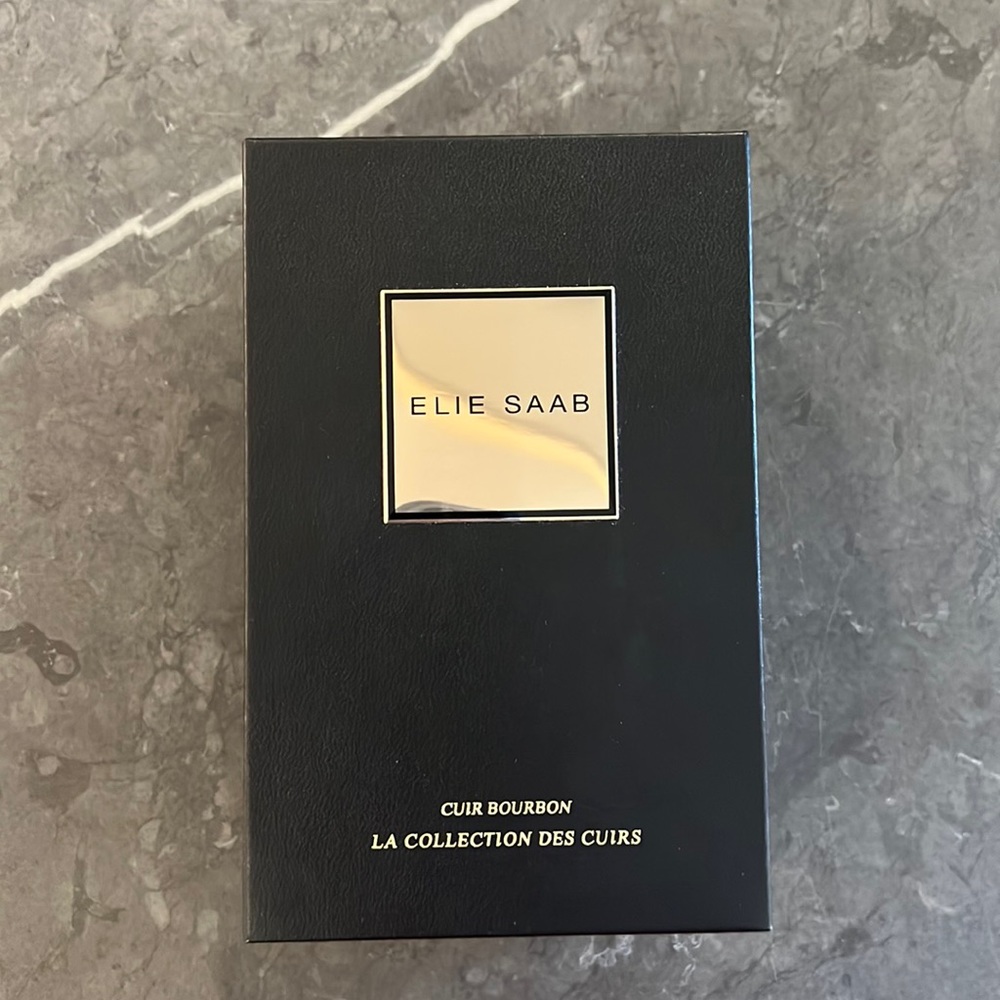Elie Saab La Collection Des Cuirs - Cuir Bourbon Perfume